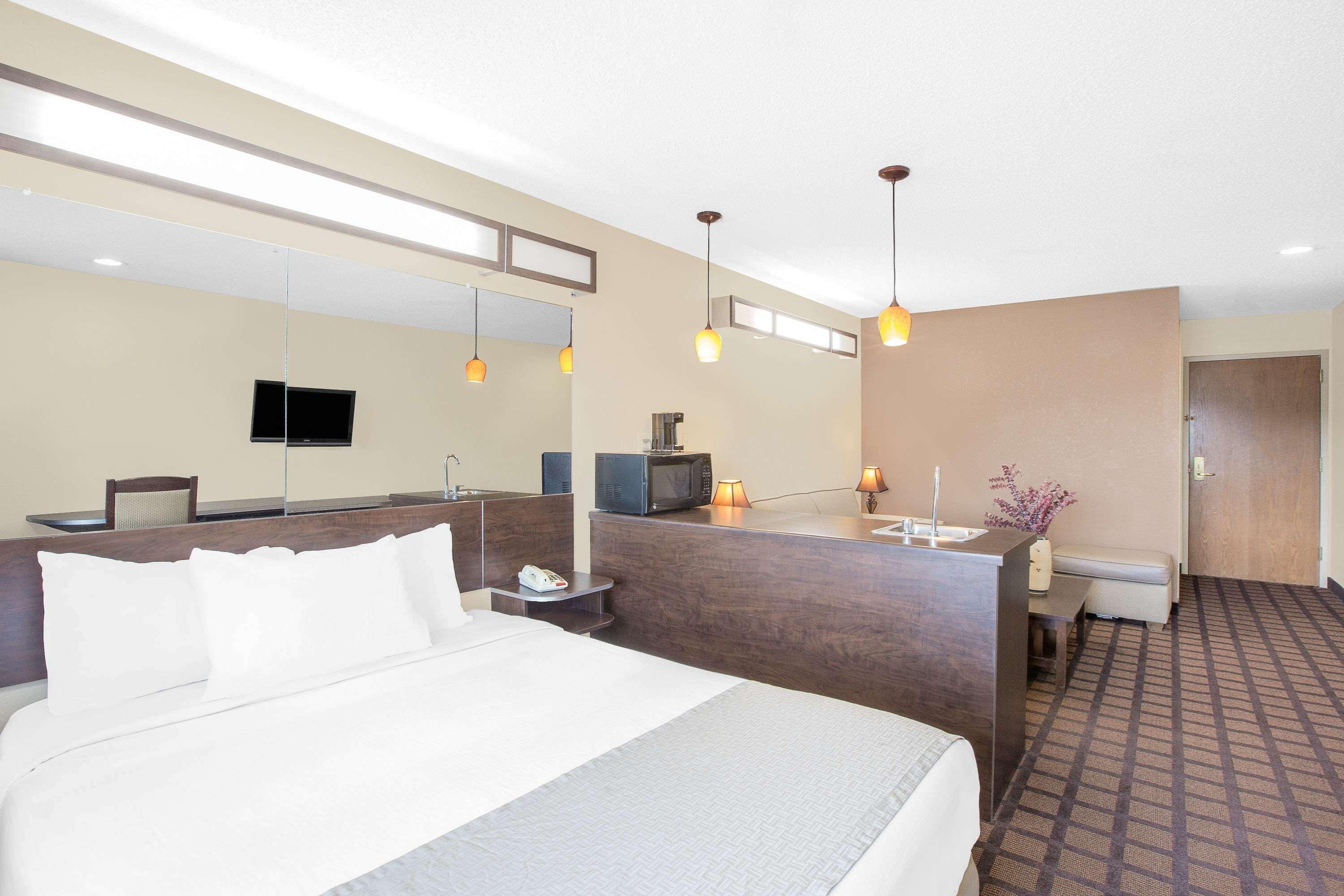 Microtel Inn & Suites By Wyndham Franklin Exterior foto